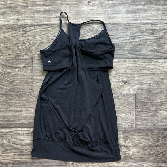 Lululemon Built in Bra Tank - Picture 3 of 5